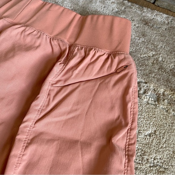 The North Face Never Stop Wearing Rose Dawn Running Skort Skirt Athletic Hiking - Picture 9 of 10